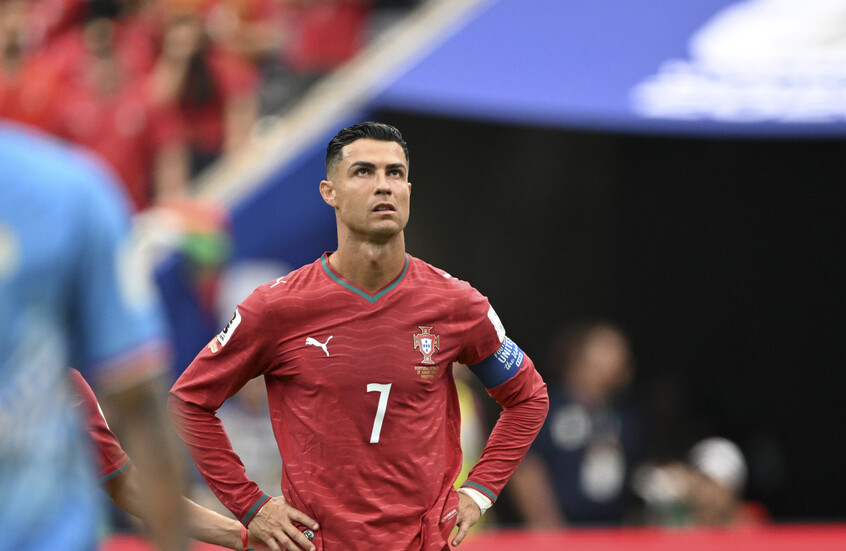 بعد غضب عارم.. مدرب البرتغال يعلق على تصريحات جواو نيفيزبشأن كريستيانو رونالدو