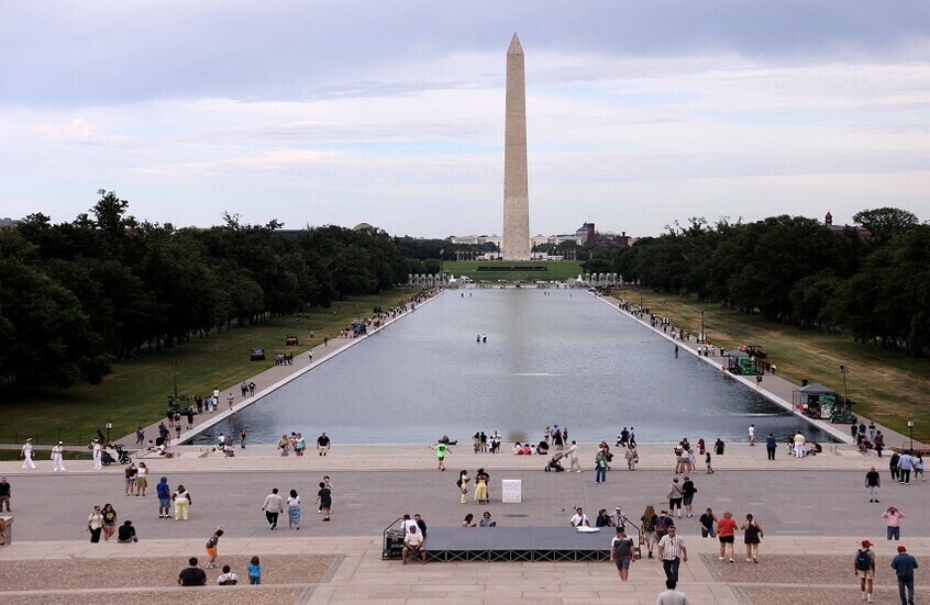 ترامب يعلن اعتقال مخربي أشهر بركة تاريخية في واشنطن ويتوعدهم بسنوات من السجن