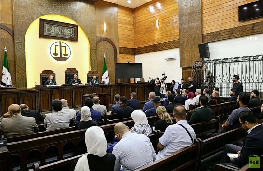 سوريا.. تأجيل محاكمة مفتي الجمهورية السابق بعد توجيه تهم ثقيلة إليه (صور + فيديو)