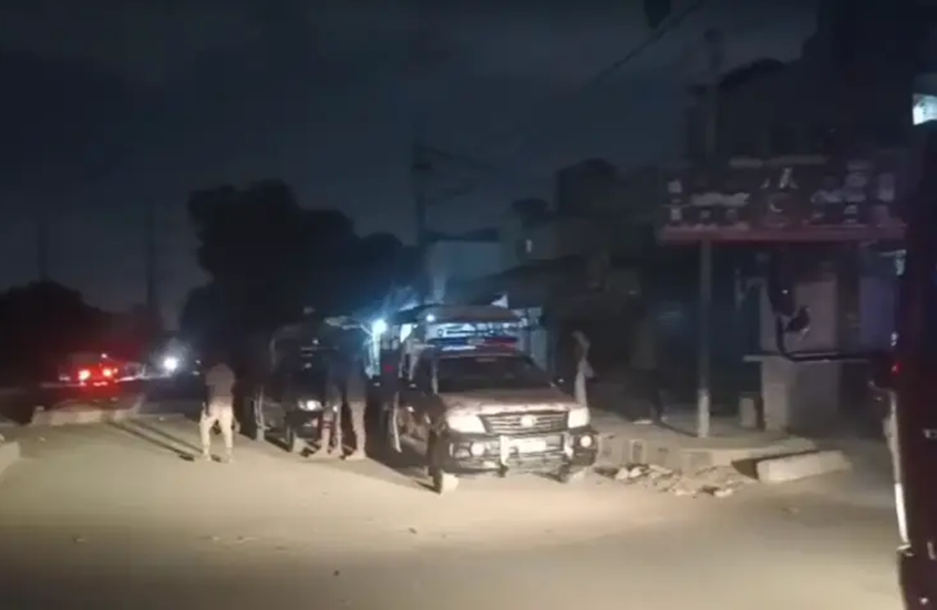 باكستان.. مقتل 3 عناصر من قوات "الرينجرز" في هجوم بكراتشي (فيديوهات)