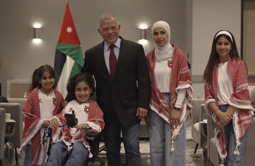 العاهل الأردني يحقق أمنية "الطفل شهم" ويدعوه لحضور مباراة المملكة والأرجنتين في المونديال (فيديو)