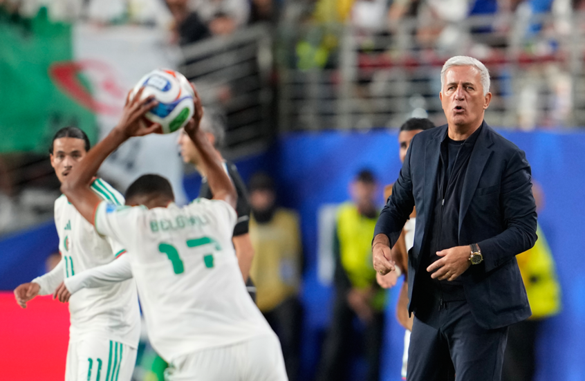 أول تعليق لمدرب الجزائر بعد دراما مباراة النمسا