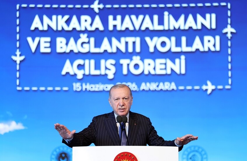 أردوغان يحذر من حظر الحجاب ويؤكد أن ارتداءه أمر طبيعي في تركيا