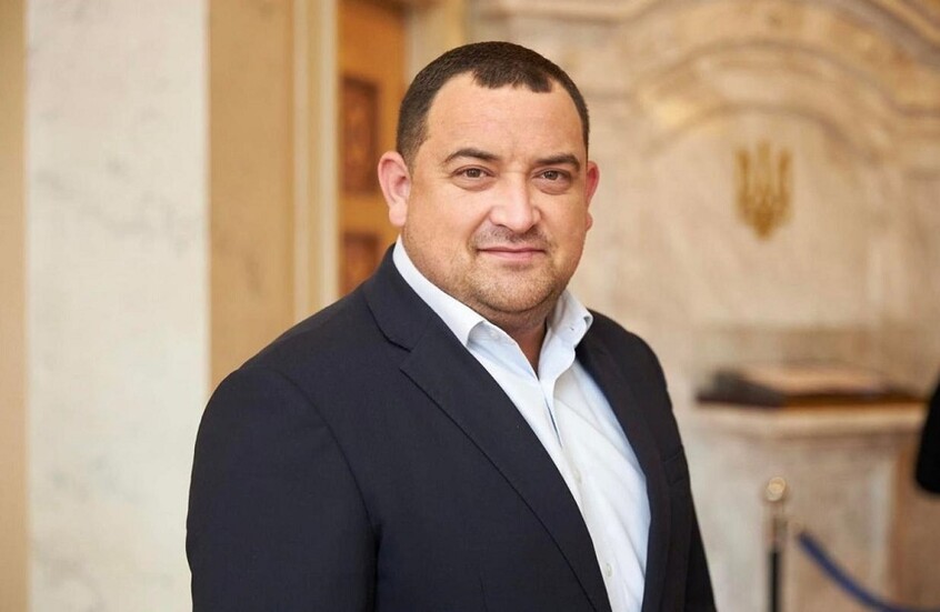 اعتقال برلماني أوكراني عن حزب زيلينسكي بتهمة الفساد
