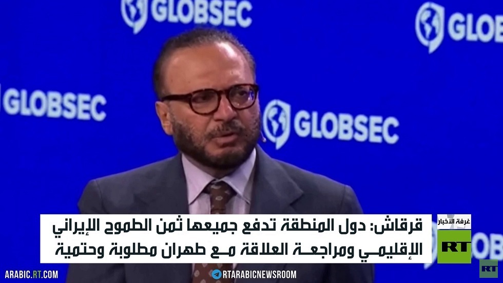 قرقاش يدعو لمراجعة العلاقة مع طهران