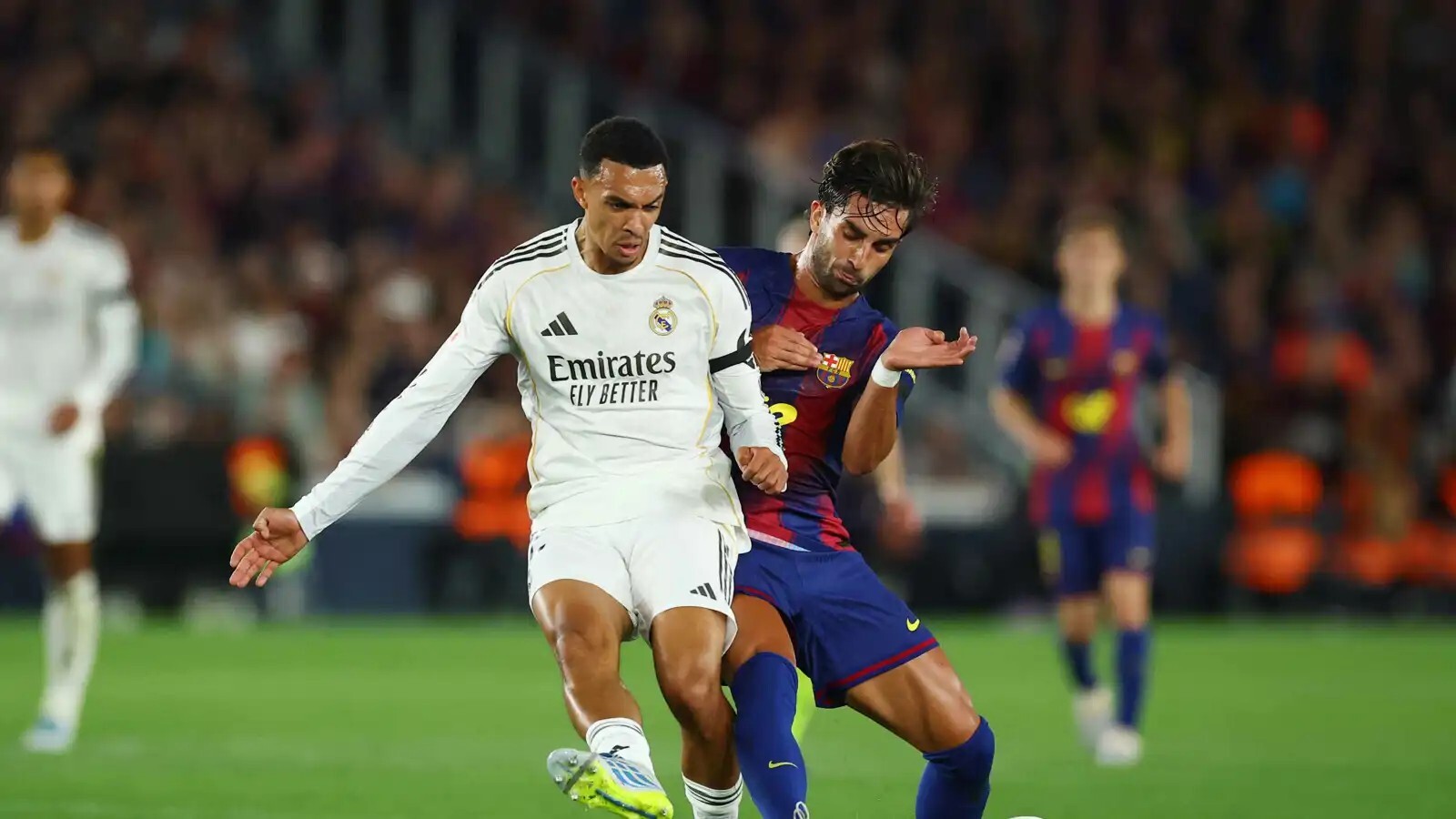 وضع معقد ينتظر أرنولد في ريال مدريد