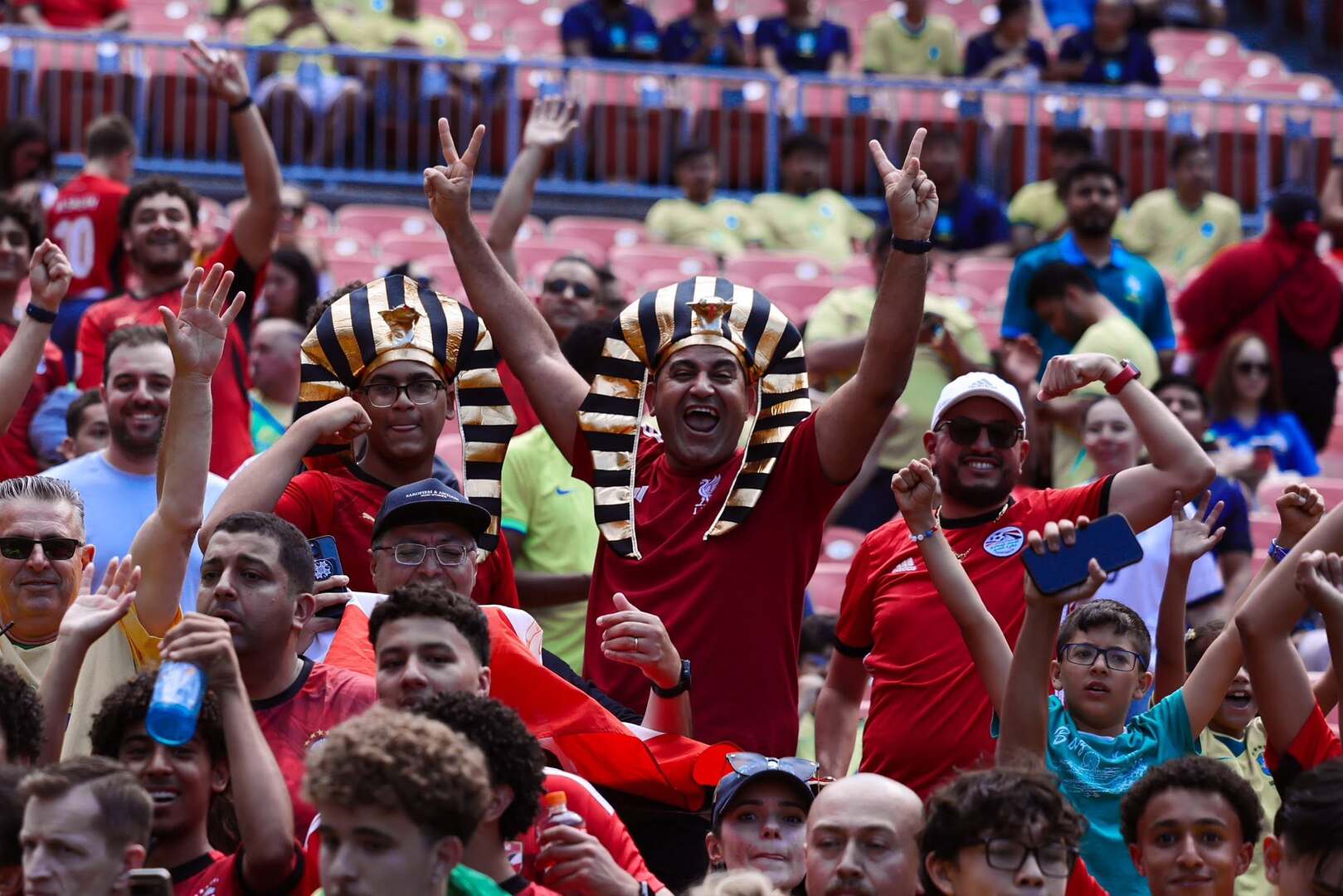 قبل المونديال.. الفيفا تسلط الضوء على رباعي مصري على موعد مع التاريخ