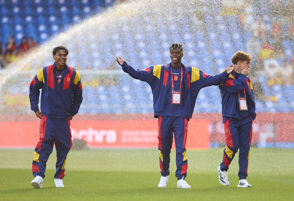 دي لافوينتي يكشف موقف لامين جمال من مباراة إسبانيا الأولى في كأس العالم