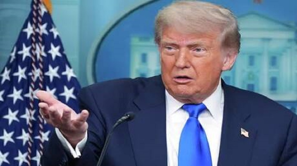 ترامب يشن هجوما لاذعا على قيادة إيران ويتهمها بـ"انعدام الشرف" وتسريب شروط وهمية للاتفاق