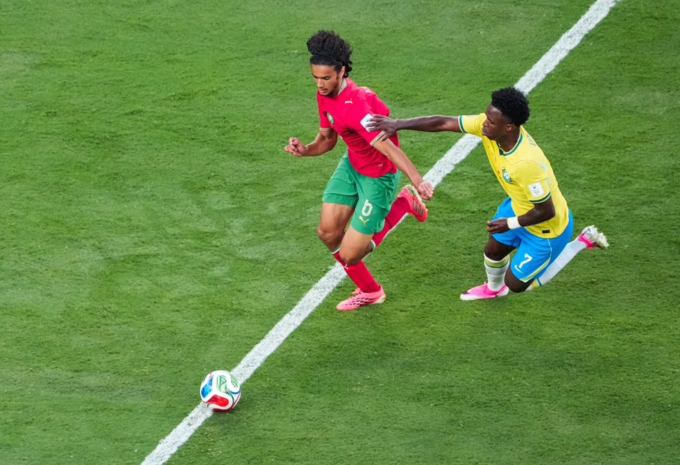 من مدرجات مونديال روسيا 2018 إلى إبهار العالم أمام البرازيل.. من هو أيوب بوعدي؟