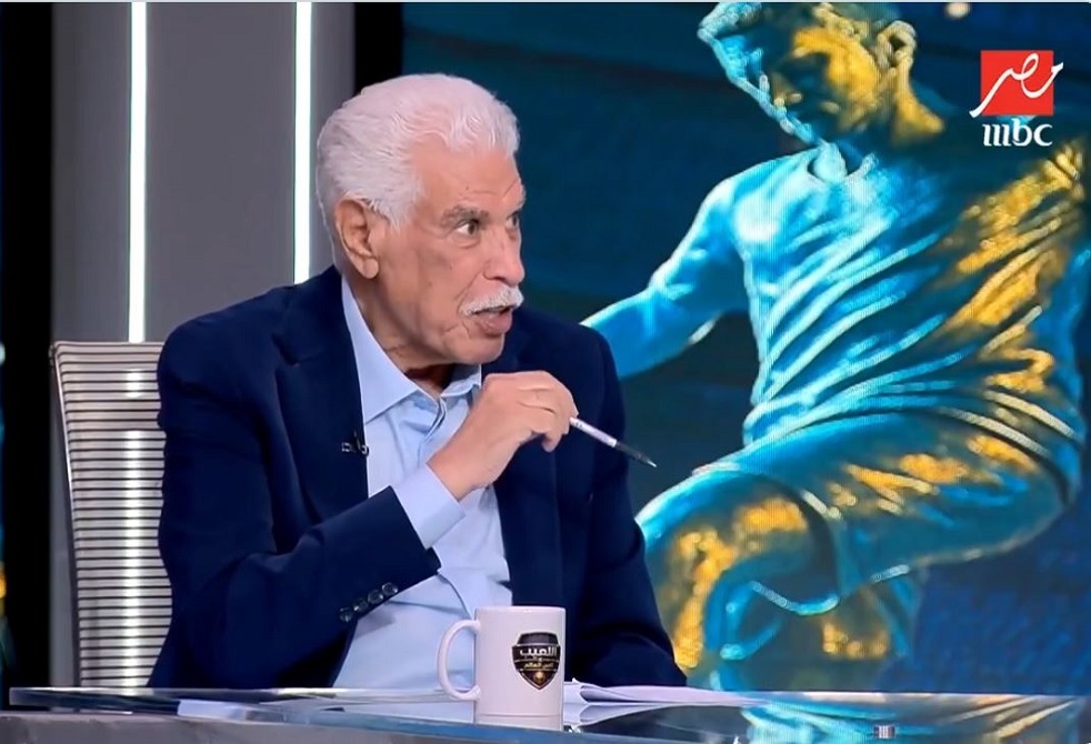 المعلم حسن شحاته يعلق على تغيير صلاح ويفتح النار على مرموش