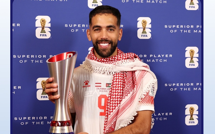 أفضل لاعب في المباراة.. علوان يكتب التاريخ ويبعث رسالة أمل للجماهير
