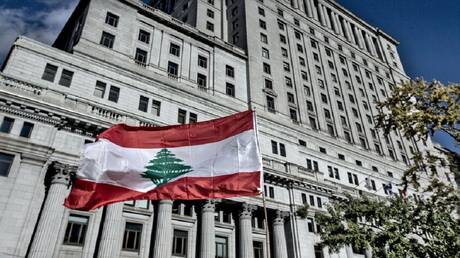 إسرائيل تواصل غاراتها على لبنان