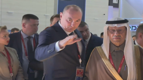 منتدى بطرسبورغ الاقتصادي الدولي