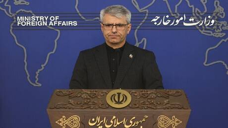 طهران تنتقد اتهامات ألبانيا: ربما يقولون لاحقاً إن طيور الفل