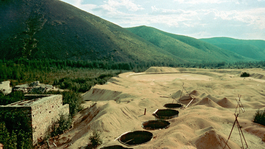 コルィマ地域のブトゥギチャグ収容所のウラン鉱山