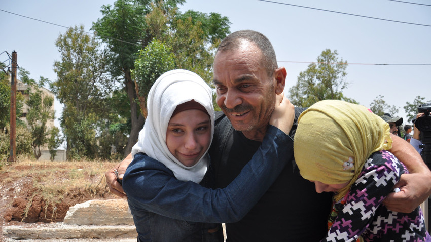 Pertemuan kembali dengan anggota keluarga setelah pembebasan wilayah-wilayah Suriah dari ISIS.