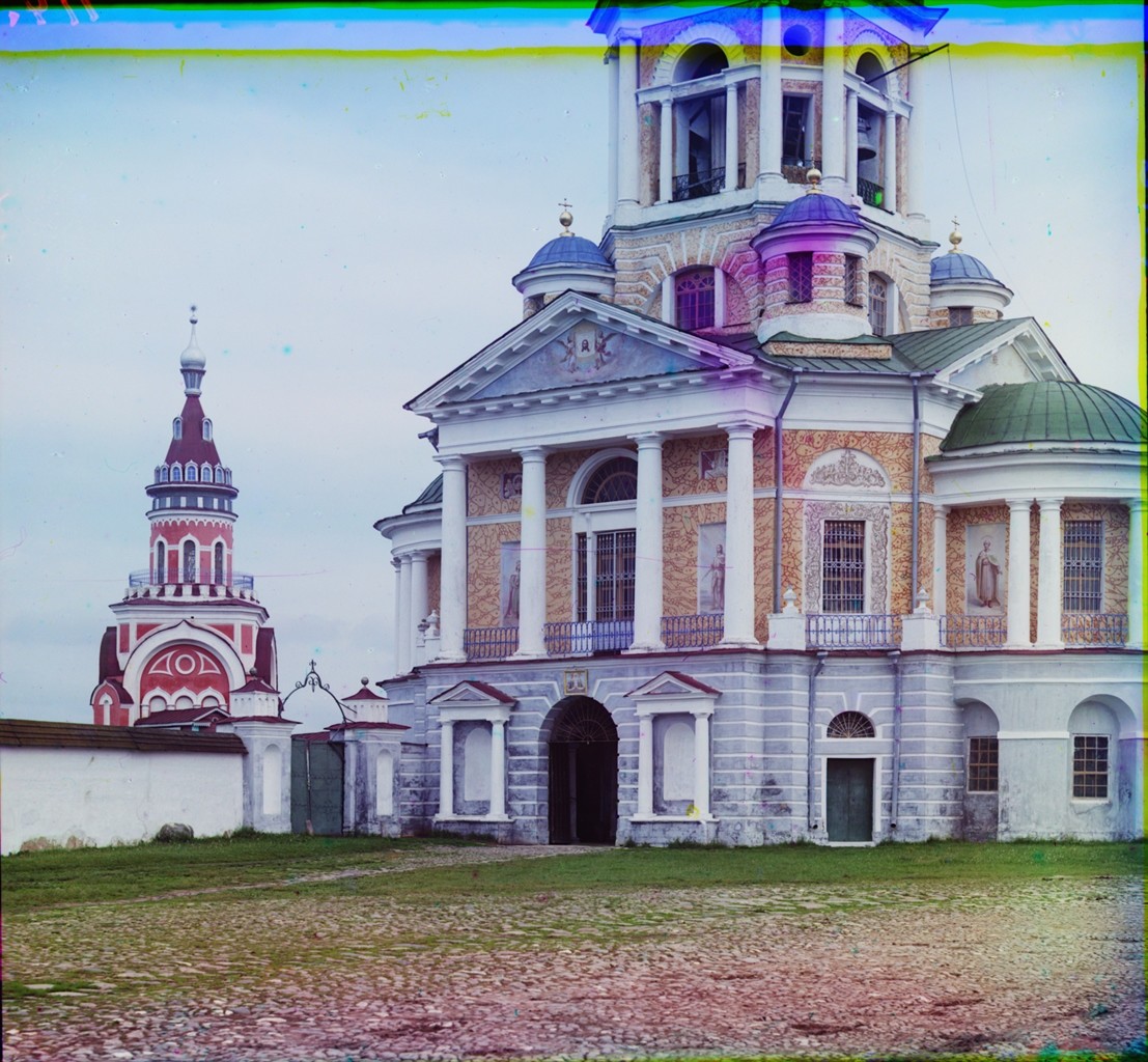 Bell tower & Church of the Miraculous Image of the Savior over Holy Gate, lower tier, northwest view. Left: 