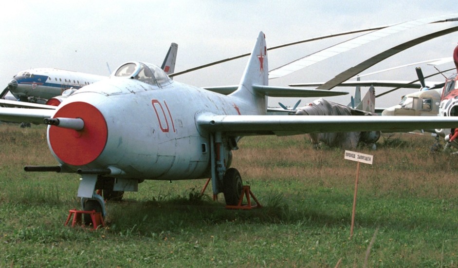 МиГ-9

