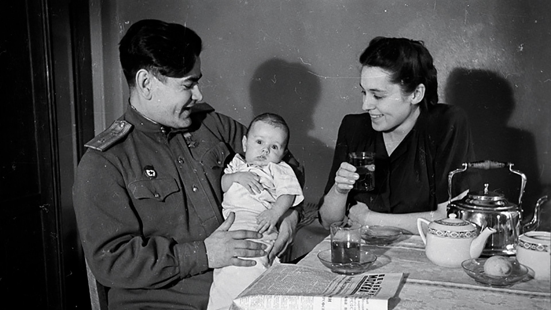 Alexey Maresyev with his wife Galina and son Viktor.