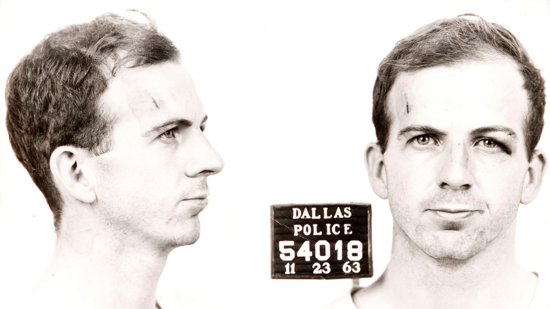 Ficha de arresto de Lee Harvey Oswald. 
