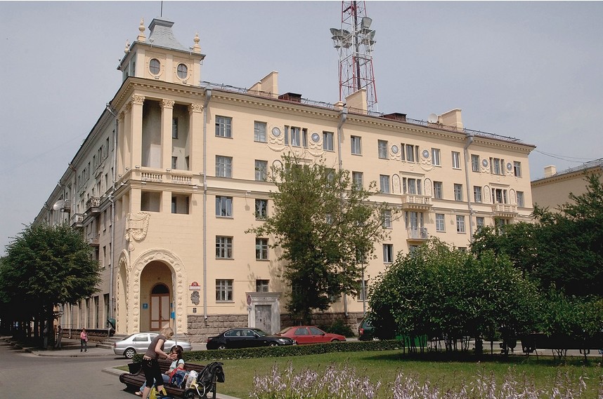 Zgradba v Minsku, kjer je Oswald živel. 