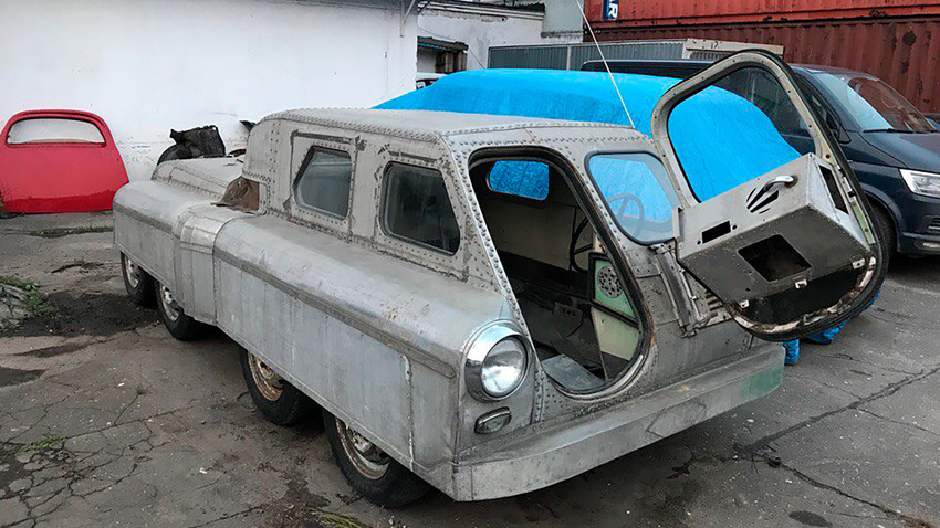 In Chelyabinsk, a Soviet 8-wheel something has been found