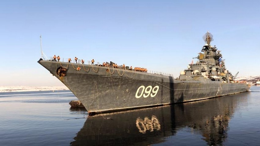 "Петър Велики" е най-големият боен кораб в света, който не е предназначен да носи самолети