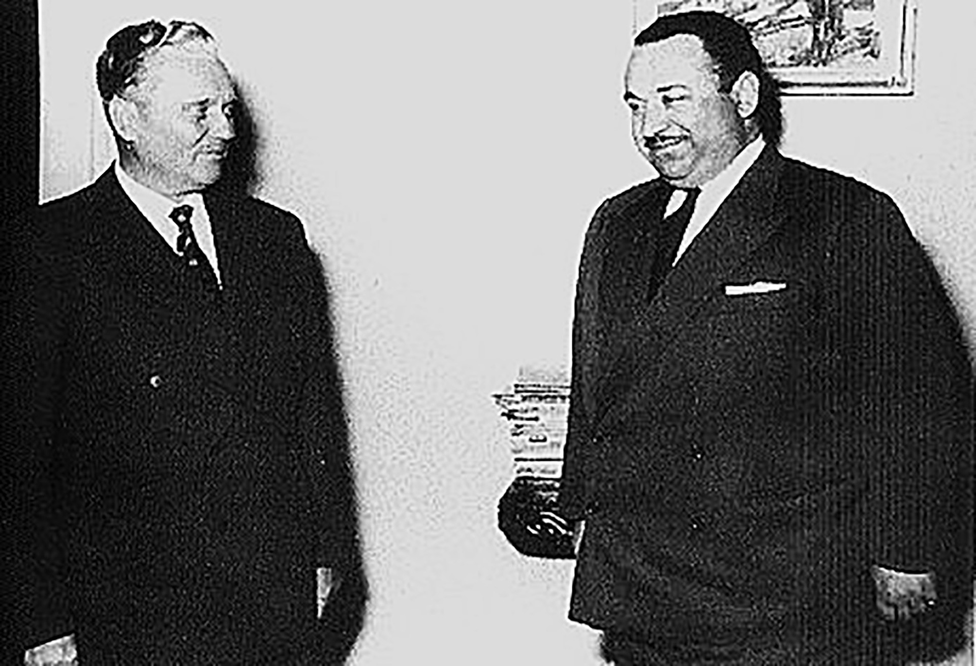 Iossif Grigoulevitch et Josip Broz Tito, un homme d'État yougoslave.