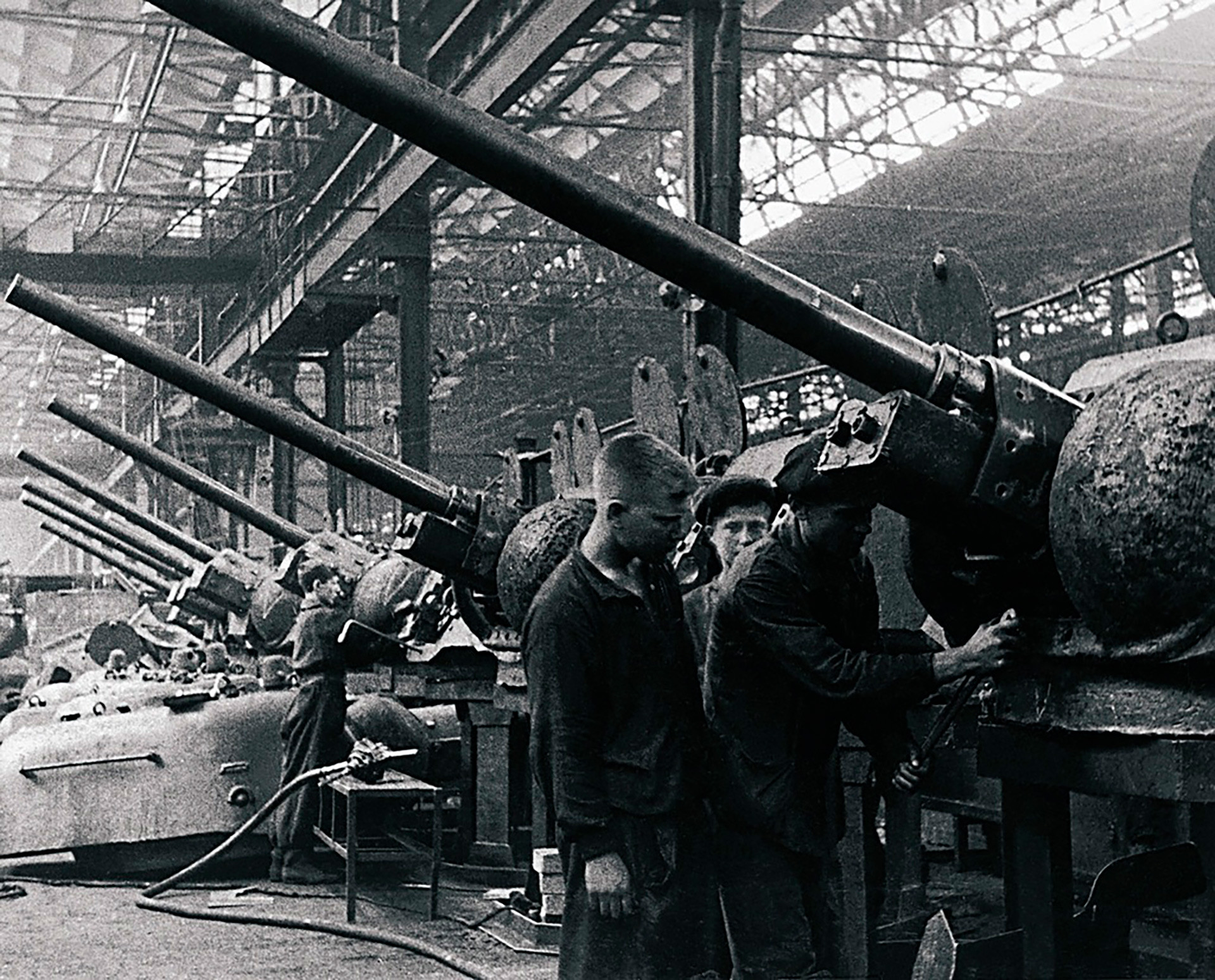 Кировска фабрика Народног комесаријата за производњу тенкова, сада Чељабинска фабрика трактора.