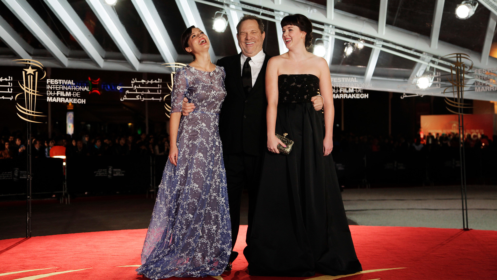 Schauspielerinnen Valeria Bilello (l.) und Alexandra Roach (r.) mit Harvey Weinstein auf dem 13. Internationalen Filmfestival Marrakesch.