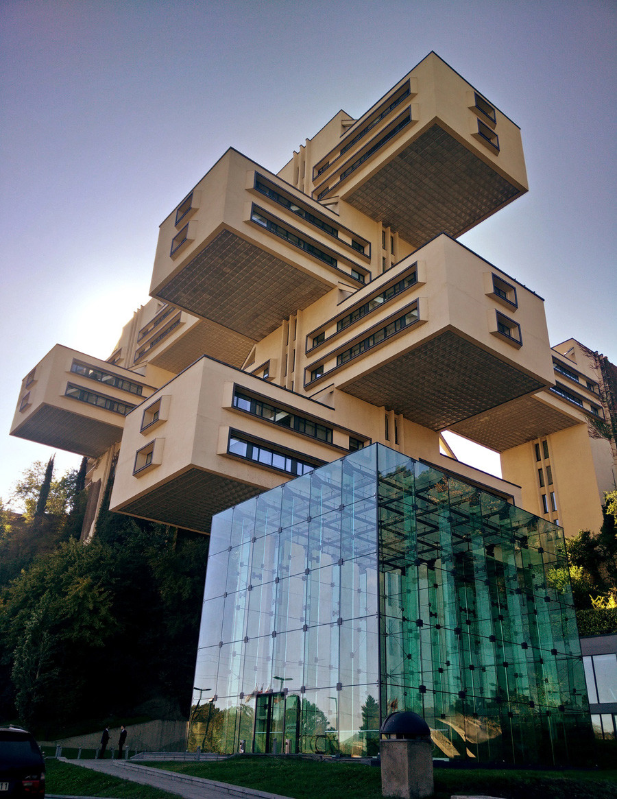 The building of Ministry of Roads. 