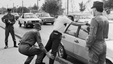 Масакрот на Волга: Хади Такташ - банда убијци која владееше со Казањ
