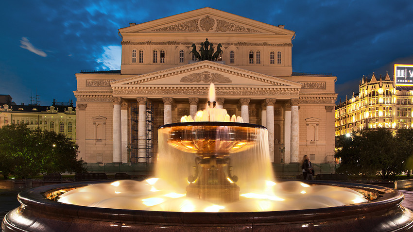 The Bolshoi Theater attracts many tourists.