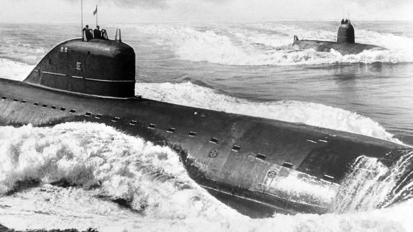 Soviet nuclear submarines are sailing to the mission in 1973