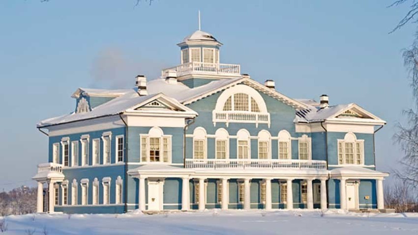 Das Galskoj-Landhaus am Scheksna-Fluss