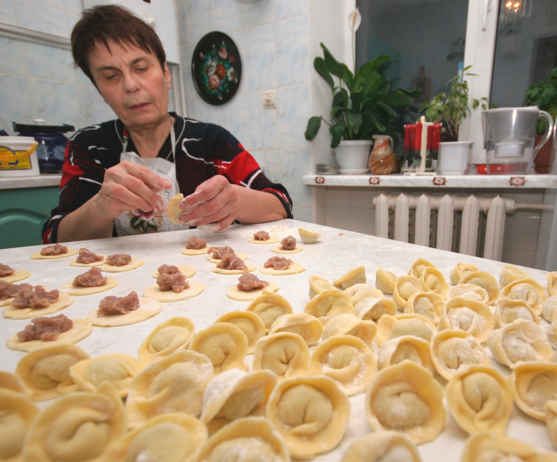 ロシア料理とは時間のかかるもので、忙しい現代人にはあまり向いていない。