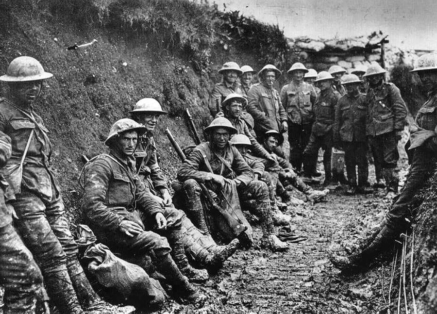 Royal Irish Rifles at the Battle of the Somme,1916.