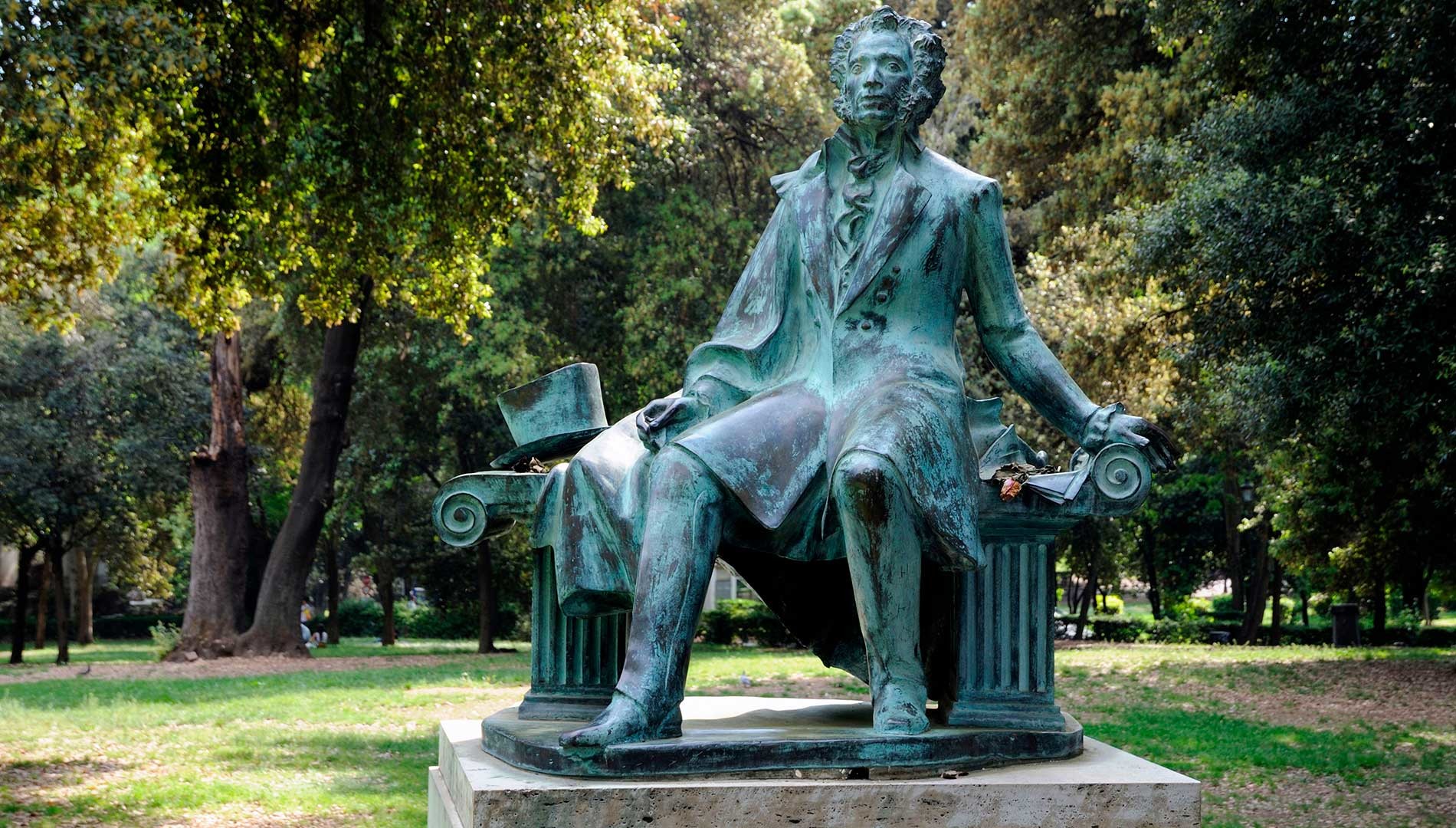 Monument to Pushkin in Rome, Villa Borghese gardens