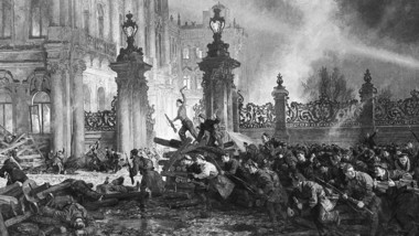 Пред 100 години: Ленин и болшевиците јуришаа на Зимскиот дворец