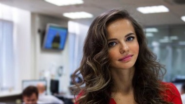 Новата портпаролка на Шојгу стана ѕвезда на социјалните мрежи во Русија