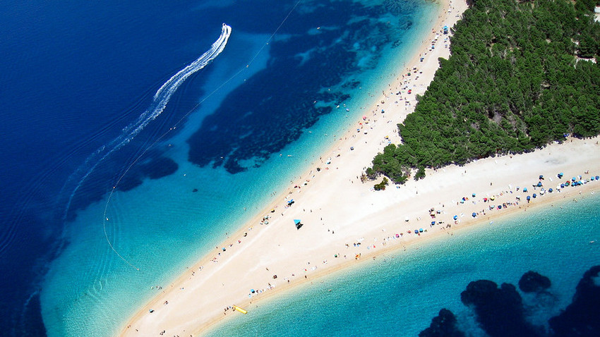 Plaža Zlatni rat, na otoku Braču