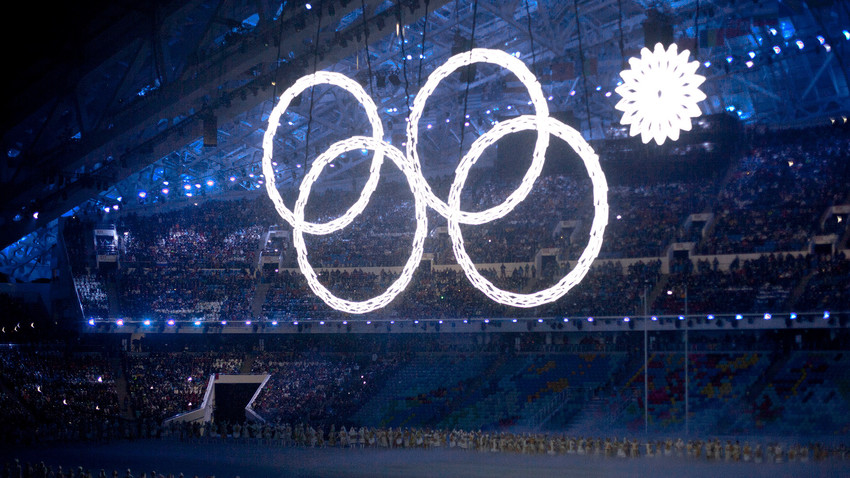 Fauxpas bei der Olympiade 2014 in Sotschi: der fünfte Ring öffnete sich nicht. Nun ist das Bild Programm für 2018.