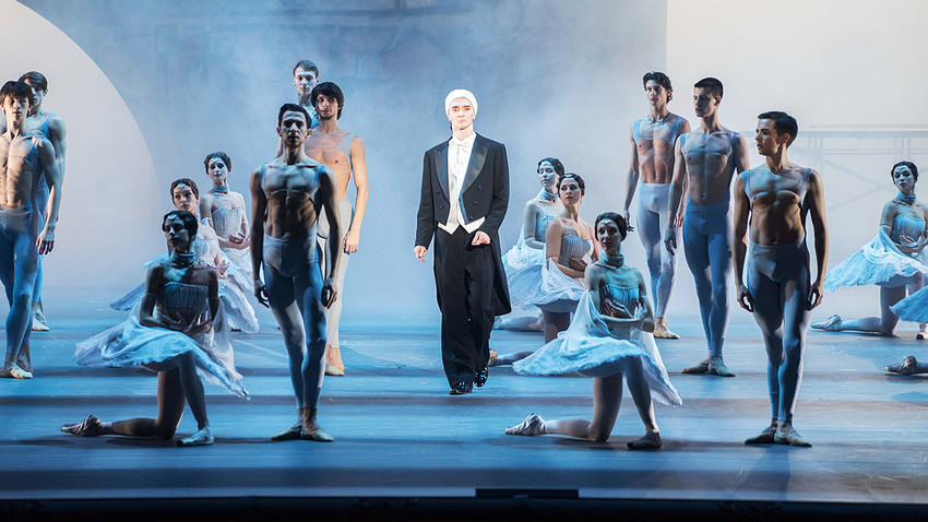 Nureyev ballet premieres in Moscow.