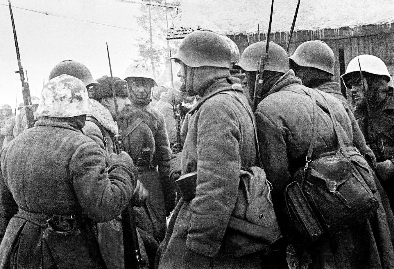 Karelijski prelaz, februar 1940, poveljnik daje navodila pred začetkom boja