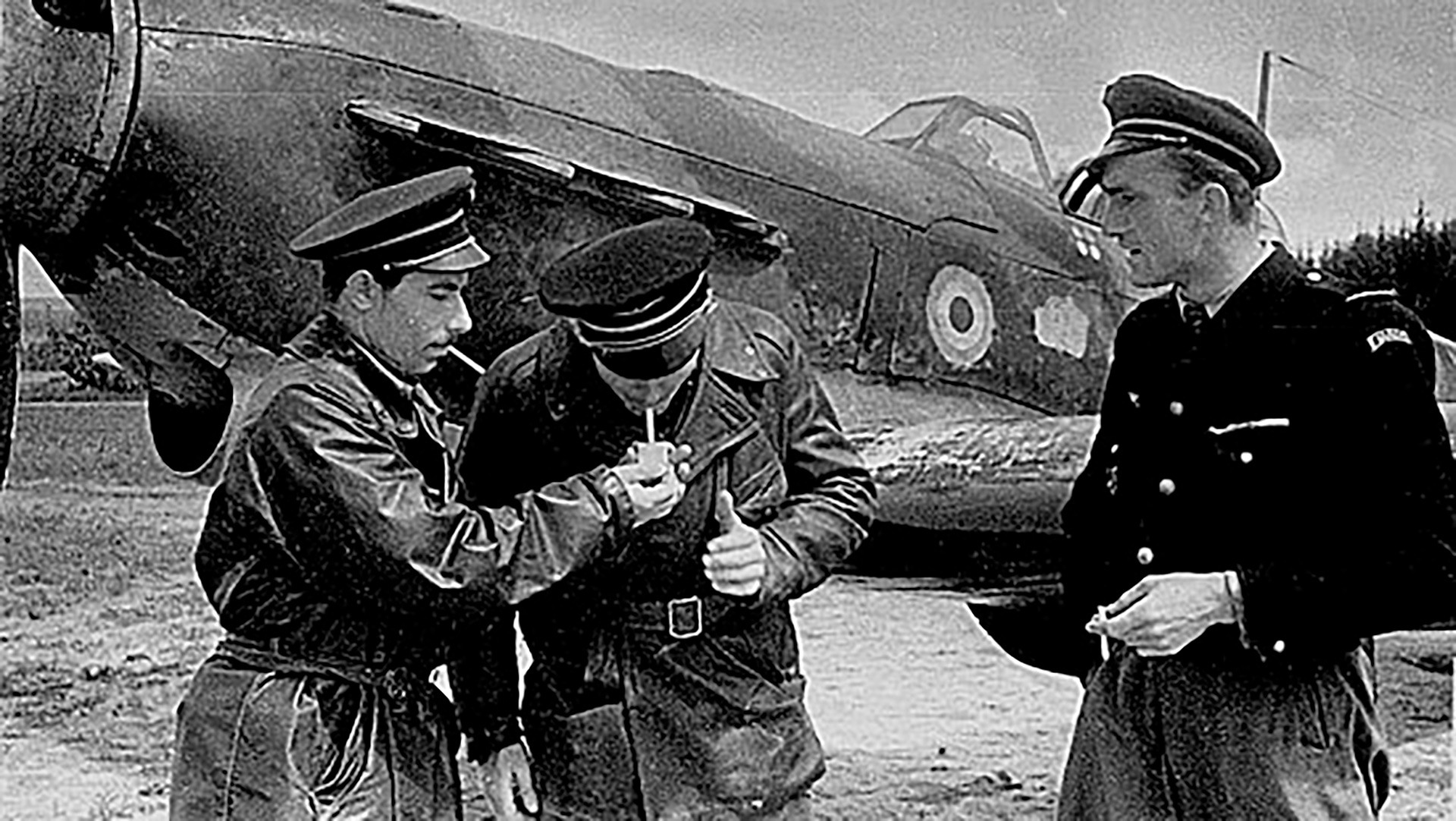 Pilotos franceses del regimiento Normandie-Niemen.