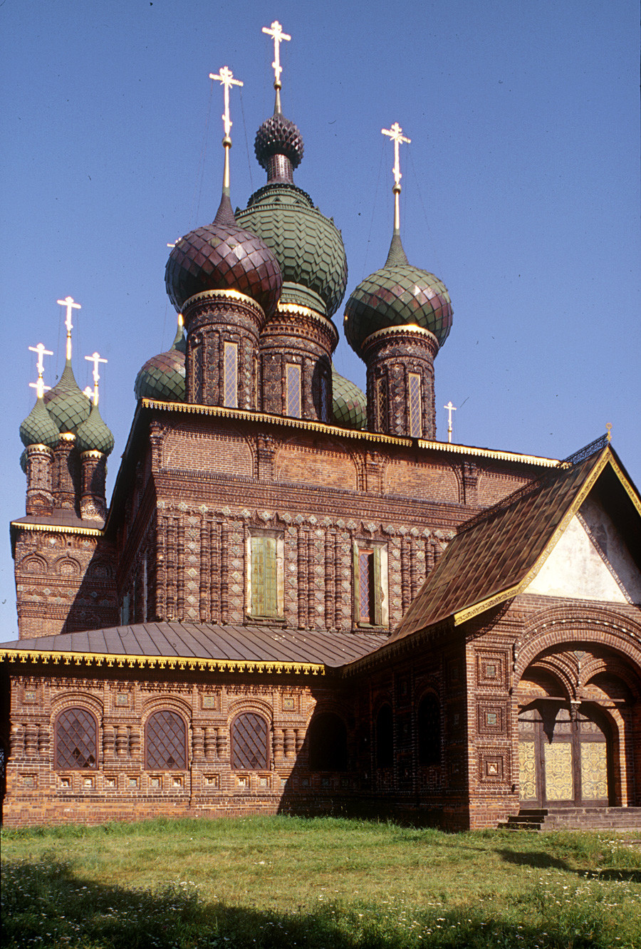 Church of Decapitation of John the Baptist at Tolchkovo. Northwest view. Far left: north gallery. July 24, 1997.