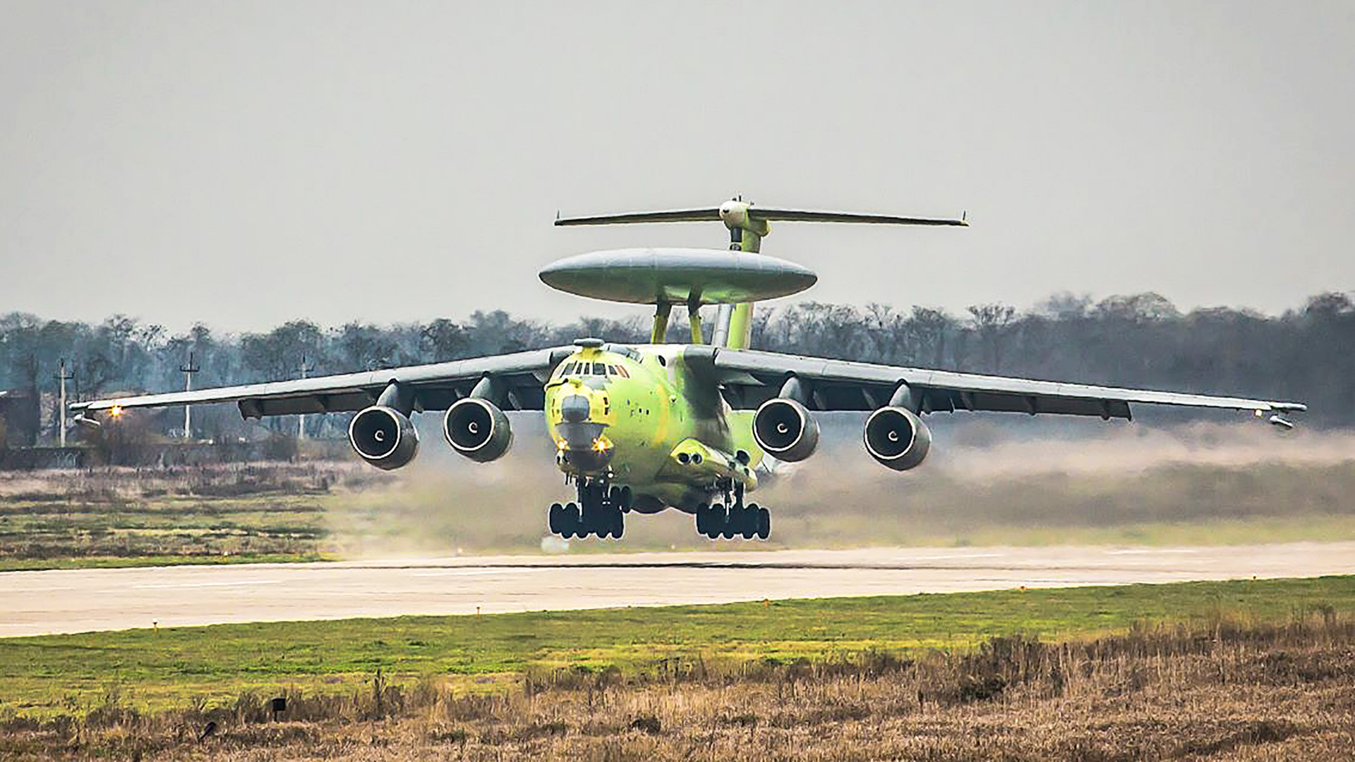 早期警戒管制機（AWACS）A-100