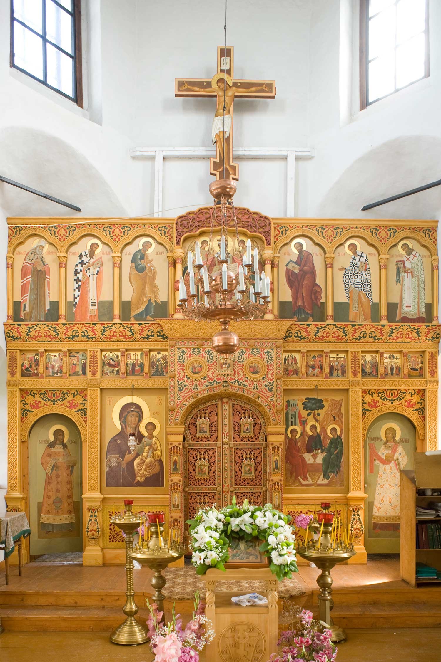 Church of the Smolensk Icon, upper level. Icon screen. Aug. 21, 2012.