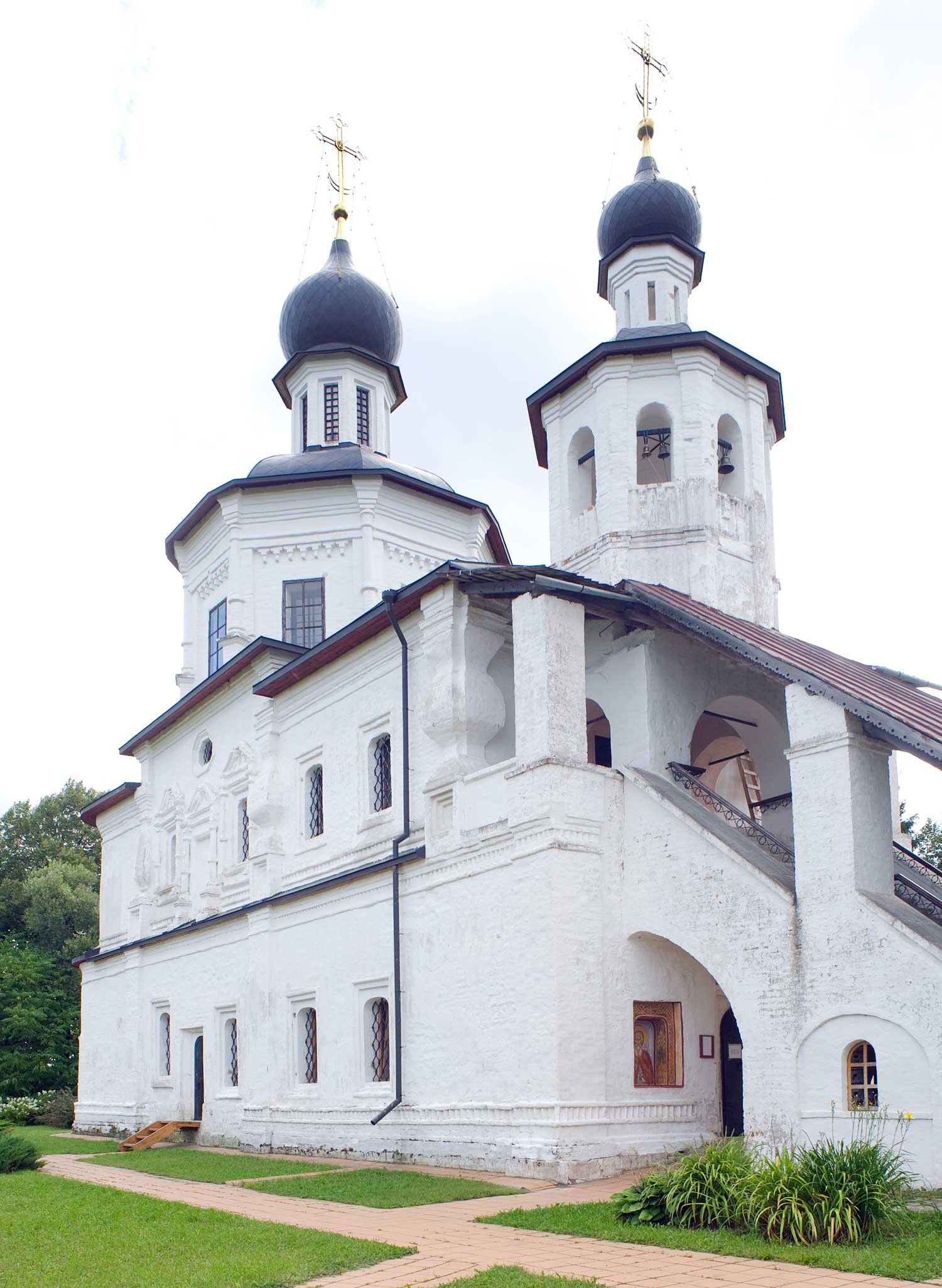 Church of Smolensk Icon. Northwest view. Aug. 21, 2012.